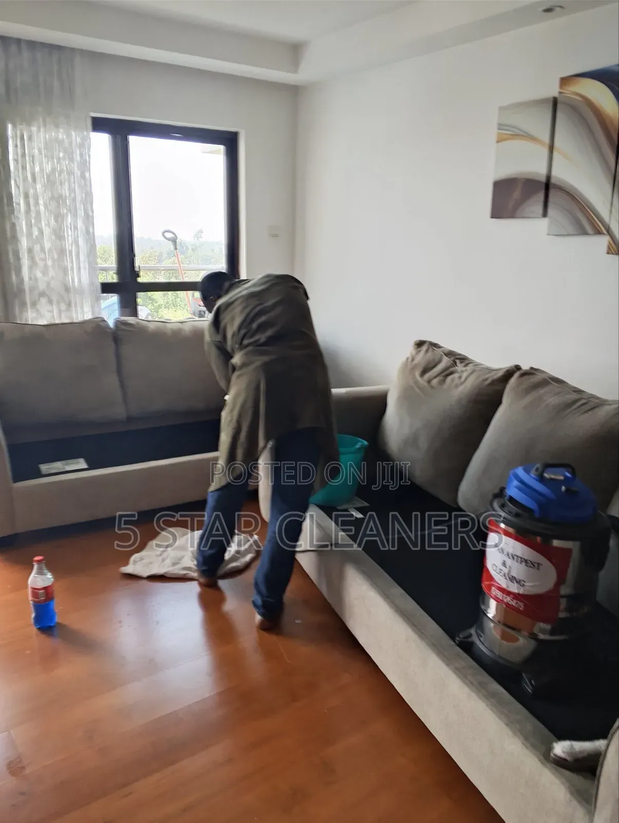 We Remove Spot/Stains on the Sofaset by Modernised Cleaning