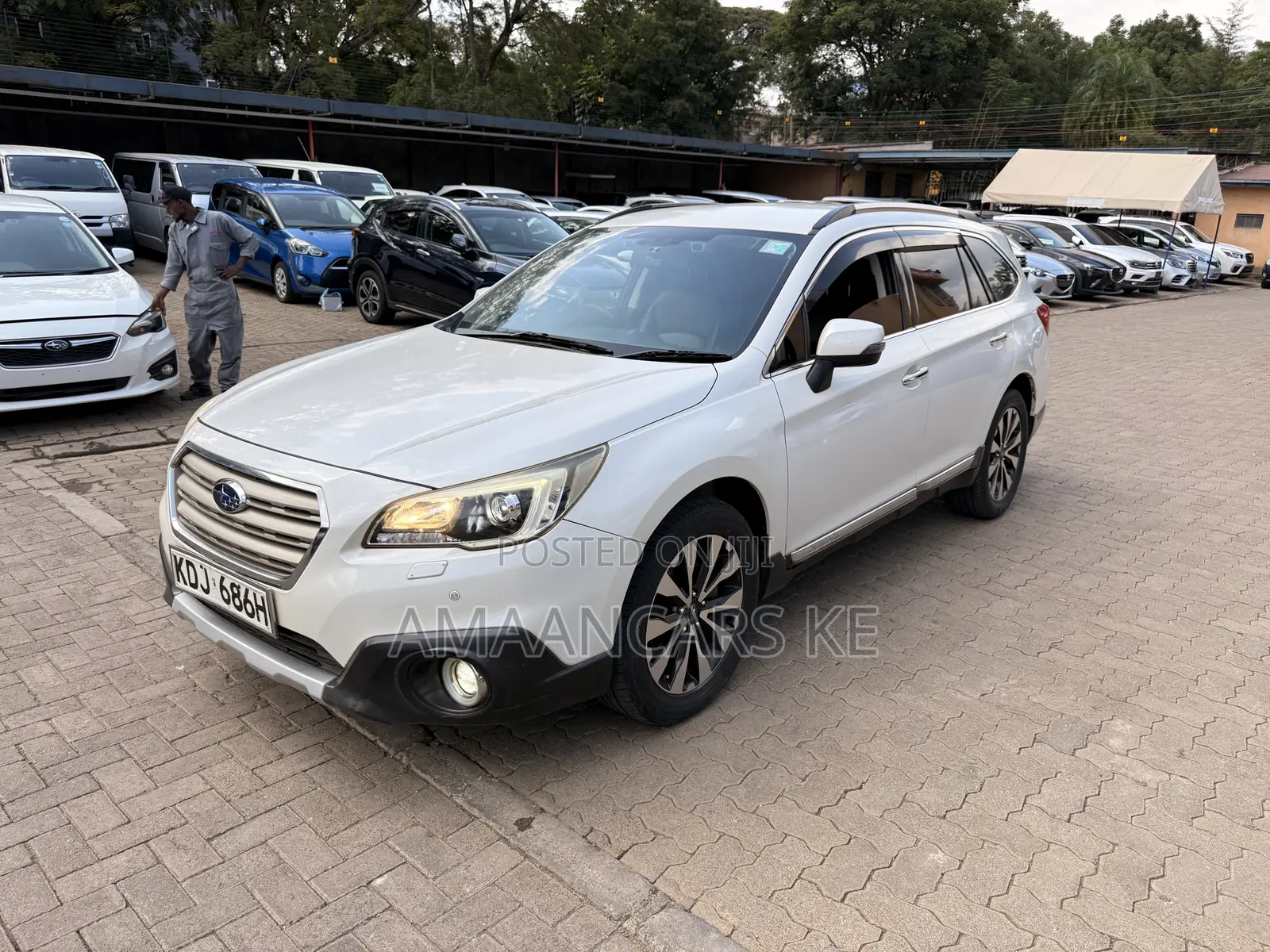 Subaru Outback 2.5i Premium 4dr Wagon AWD (2.5L 4cyl CVT) 2015 White