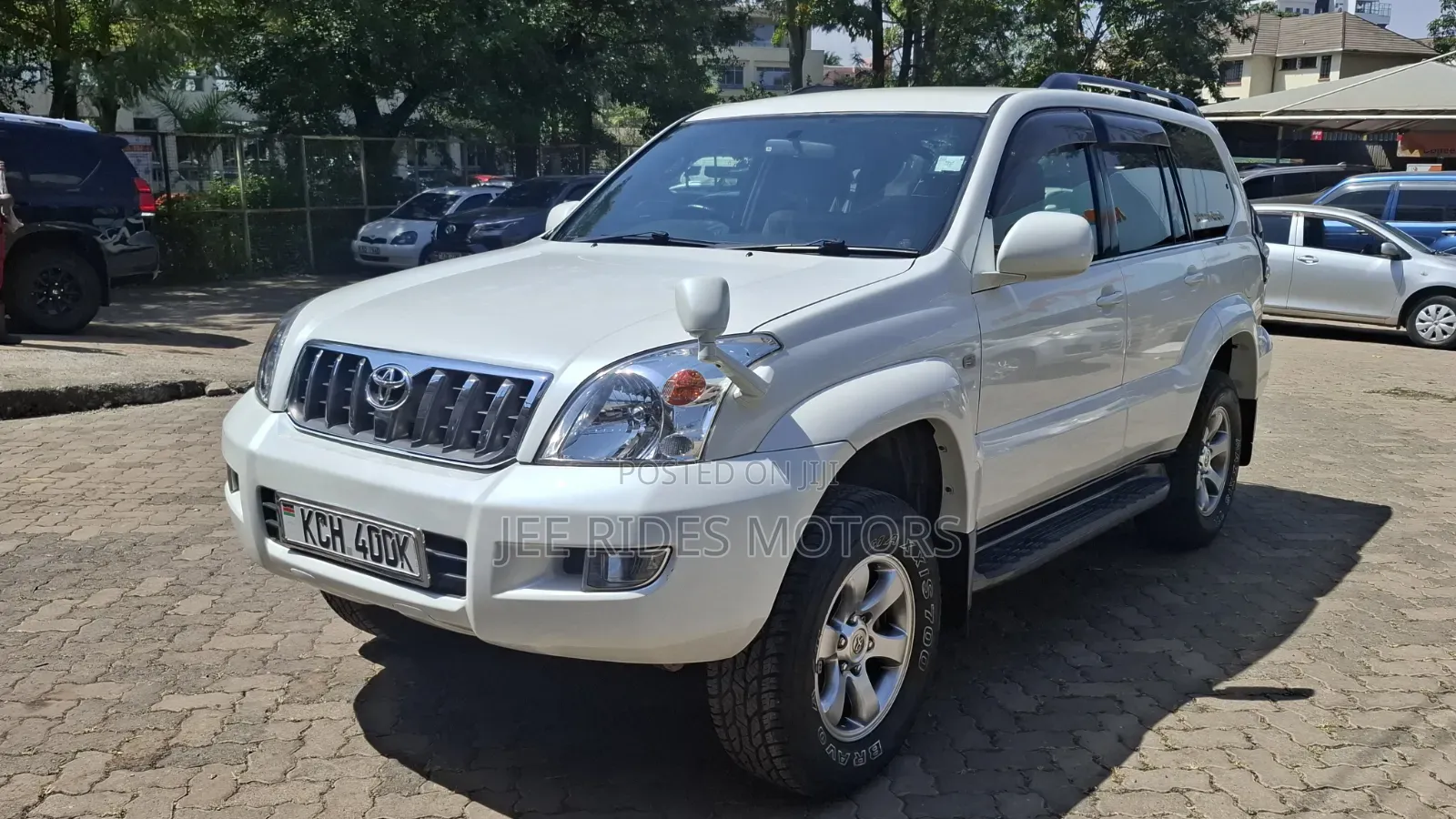 Toyota Land Cruiser Prado 2009 White
