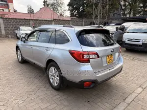 Subaru Outback 2.5i AWD 2017 Silver