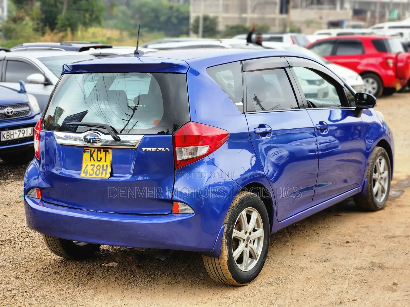 Subaru Trezia 2011 Blue