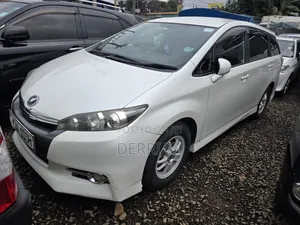 Toyota Wish 2013 White