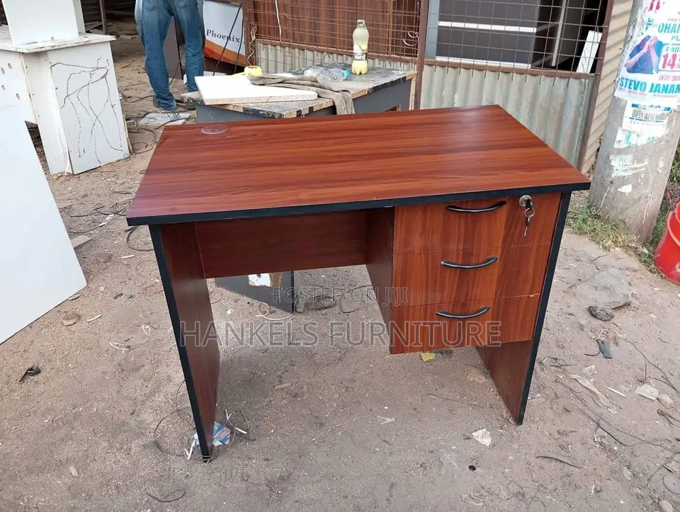 Office Desks With Storage Drawers