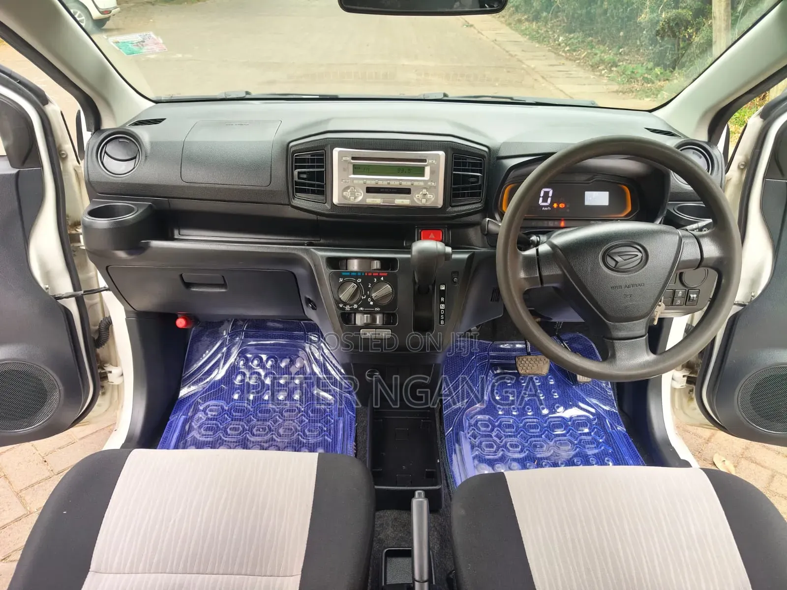 Daihatsu Mira 2017 White