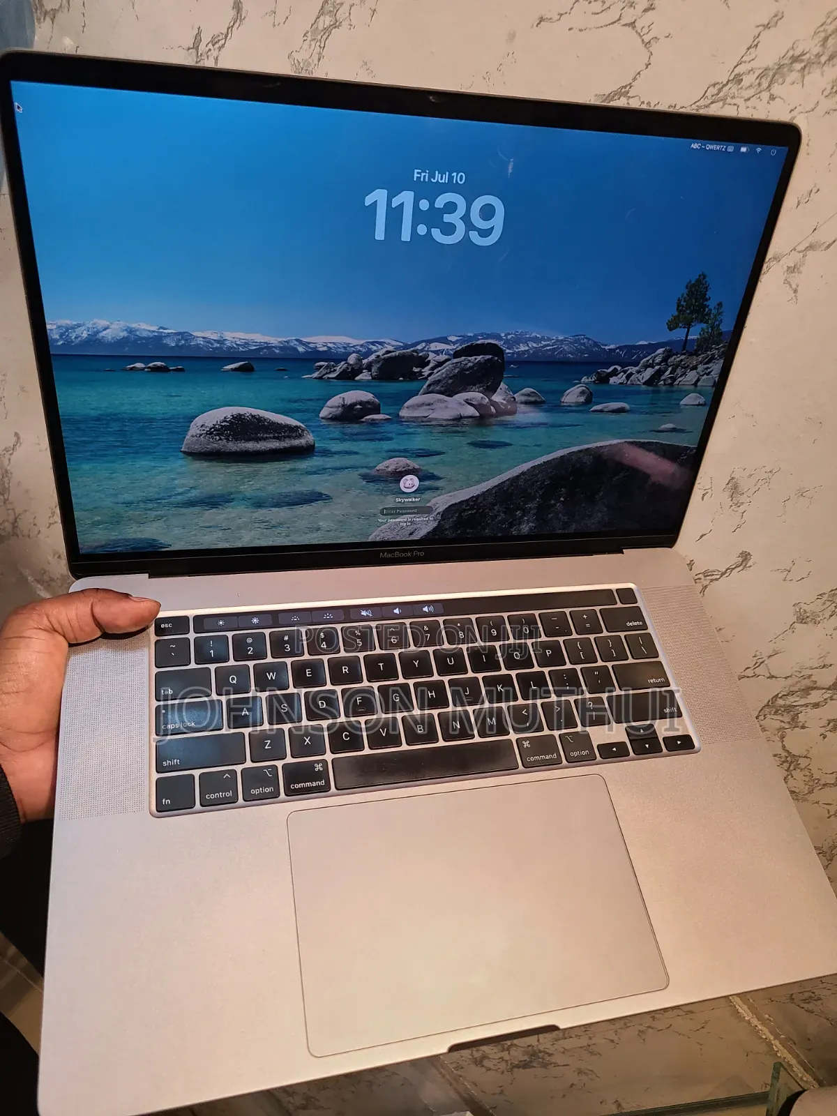 Laptop Apple MacBook Air 2020 M1 16GB Intel Core Ultra 7 HDD+SSD 512GB