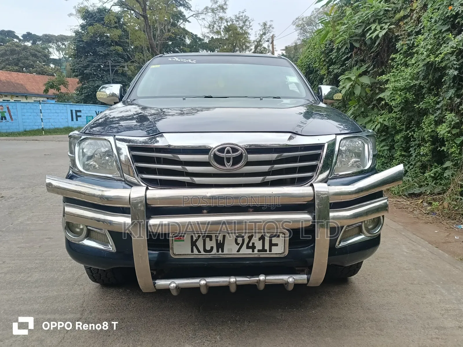 Toyota Hilux 2012 Blue