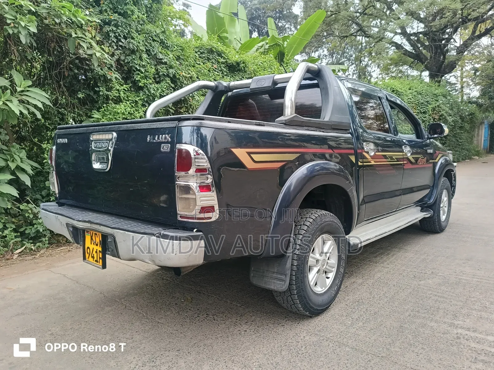 Toyota Hilux 2012 Blue