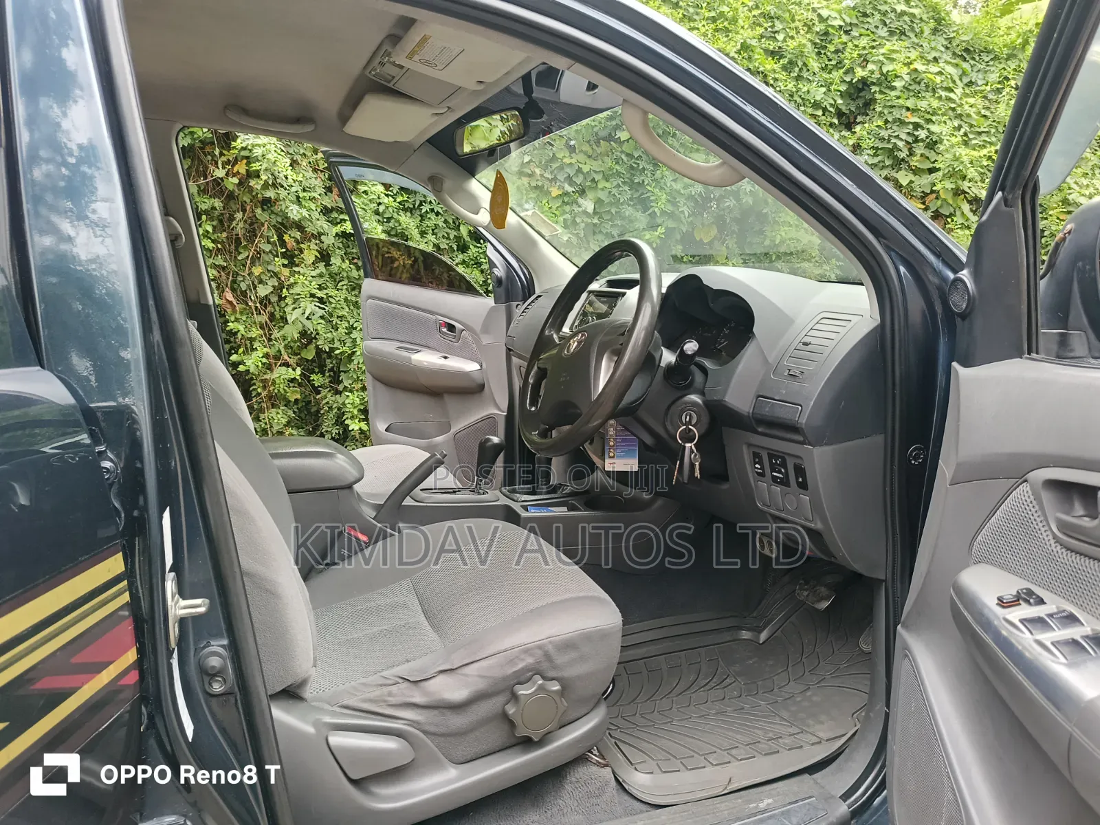 Toyota Hilux 2012 Blue