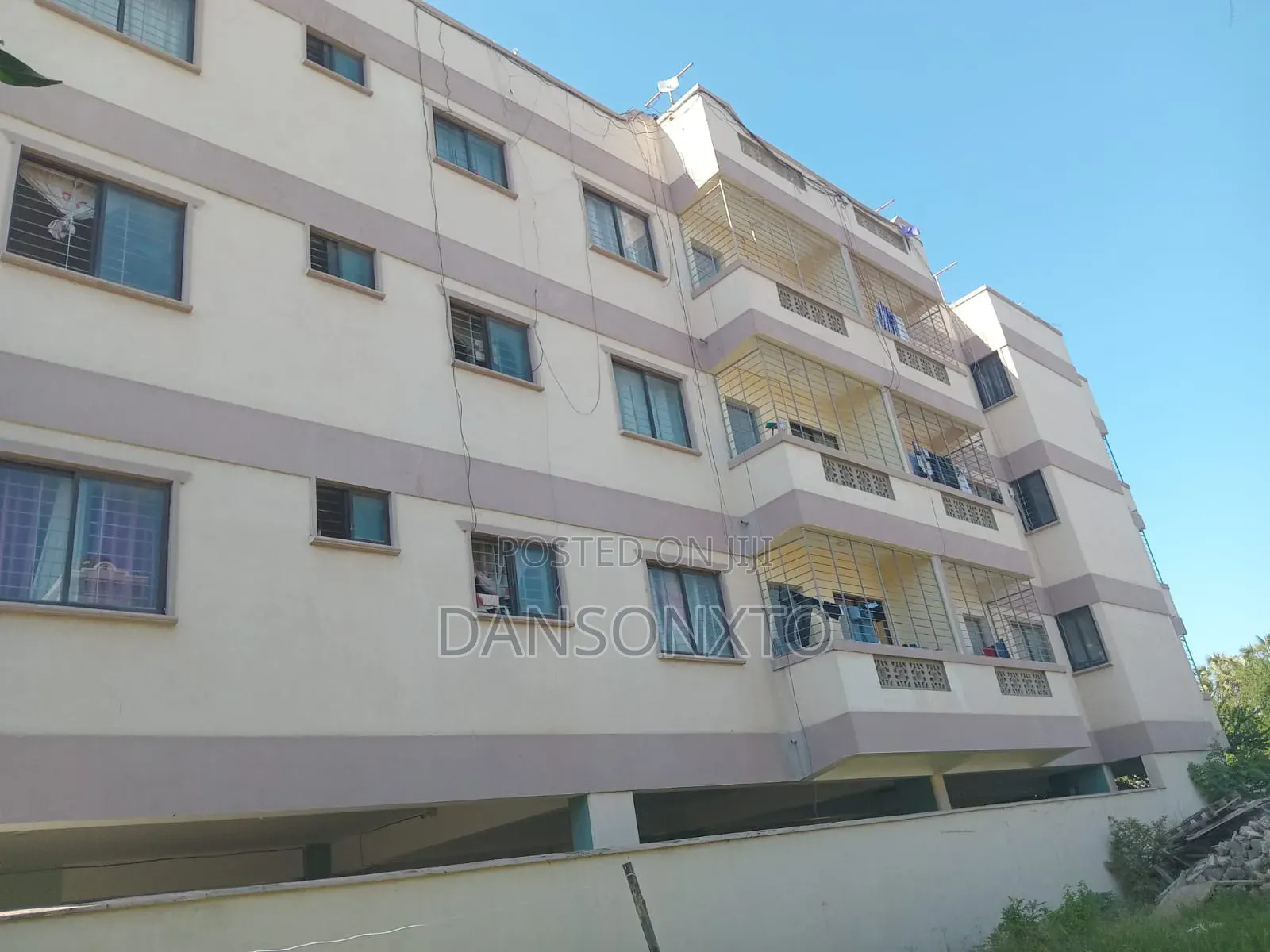 20bdrm Block of Flats in Mtambo for sale