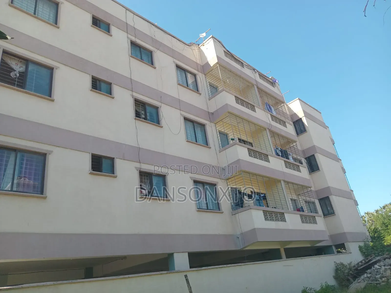 20bdrm Block of Flats in Mtambo for sale