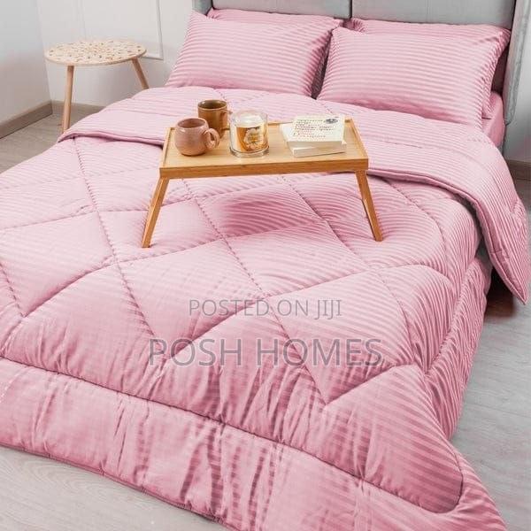 Stripped Colored Duvet Set - main view