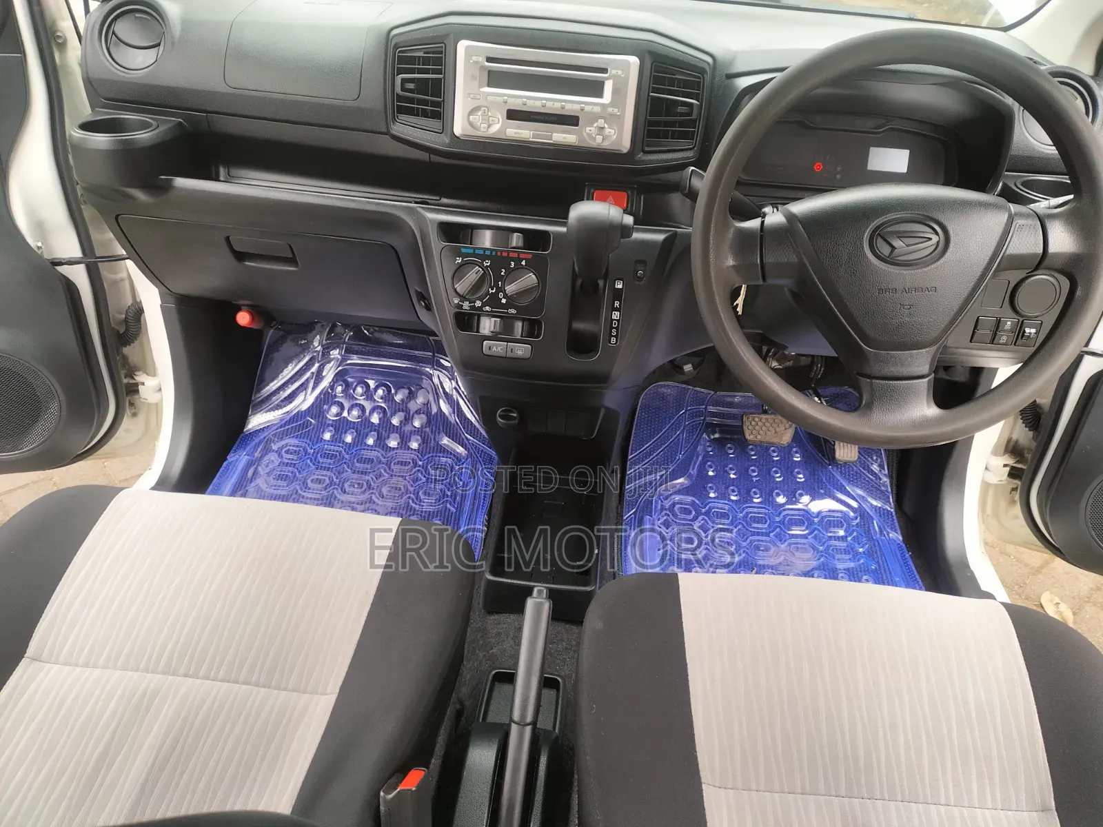 Daihatsu Mira 2017 White