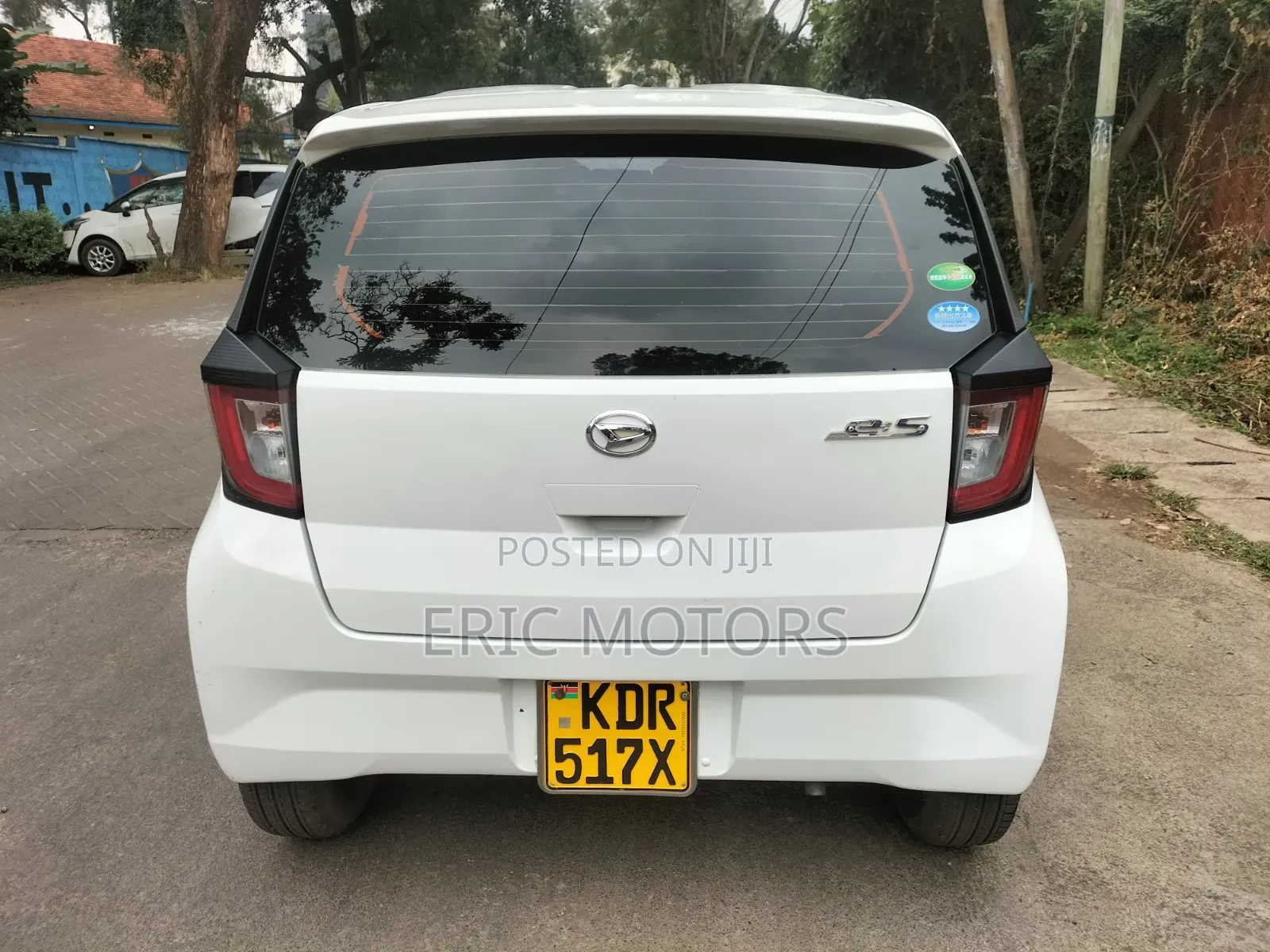 Daihatsu Mira 2017 White