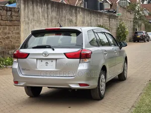 Toyota Corolla Fielder 2019 Silver