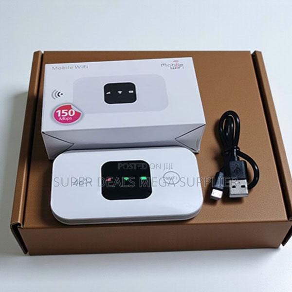 High-speed 150mbps Portable Wifi Router With 2100mah Battery Power