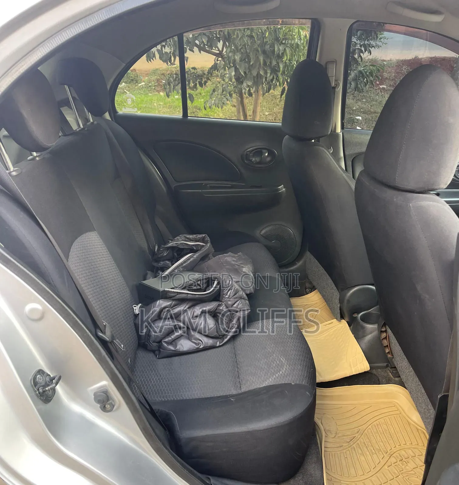 Nissan March 2011 Silver