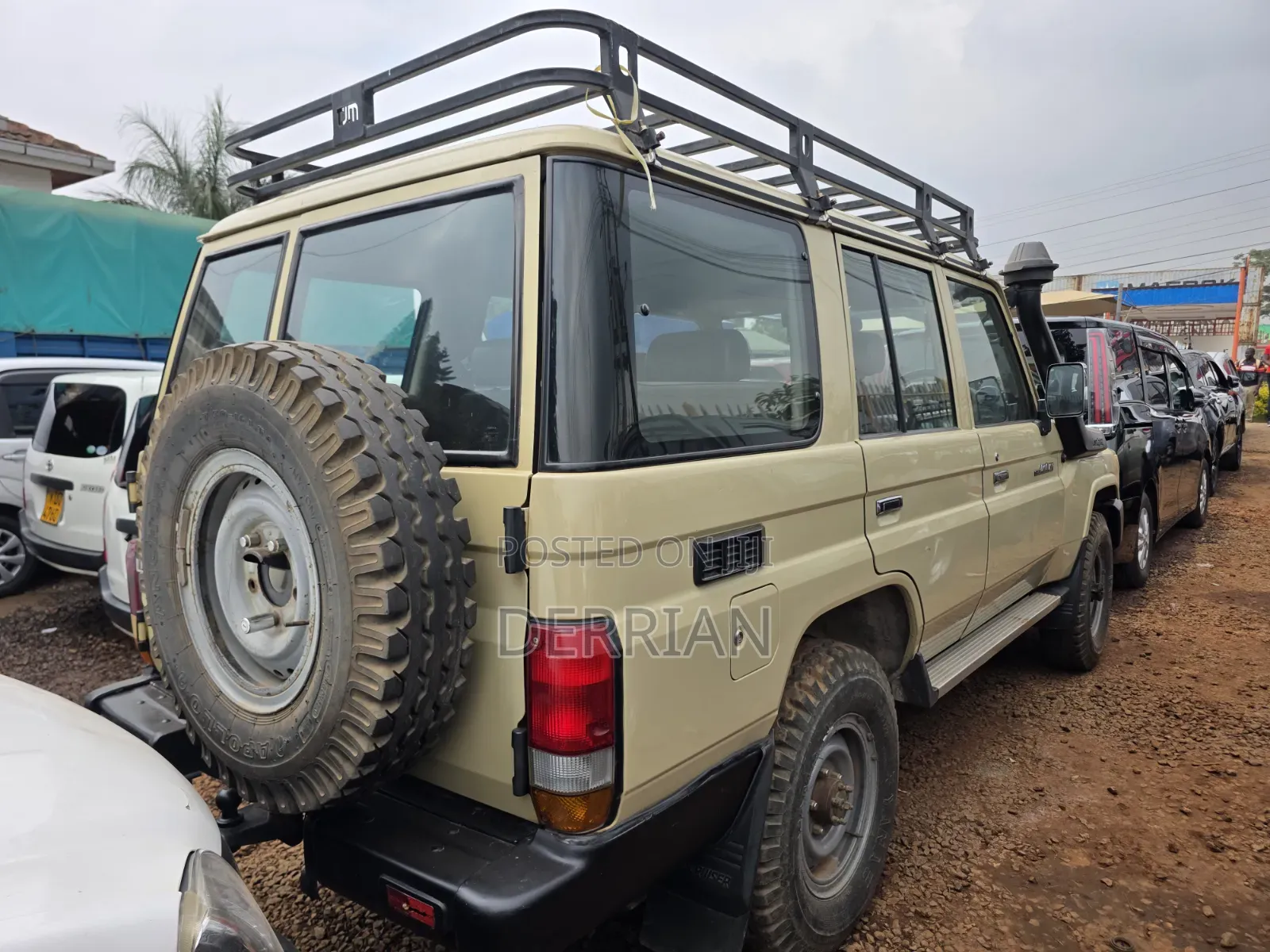 Toyota Land Cruiser 2010 Brown