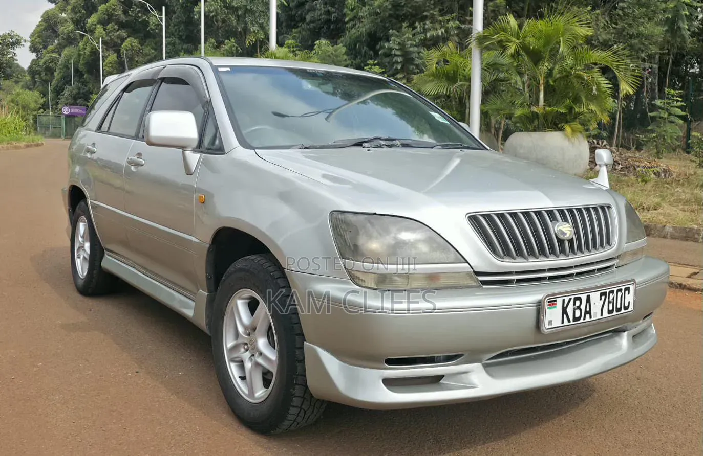 Toyota Harrier 2001 Silver