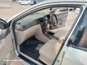 Toyota Corolla 2004 Beige