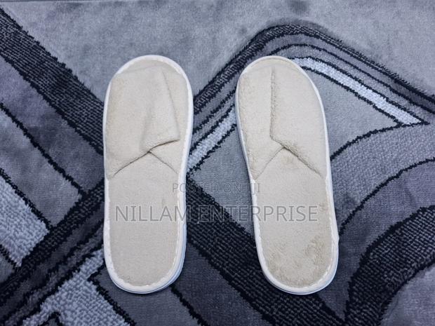 Reusable Indoor Sandals* - thumbnail 2