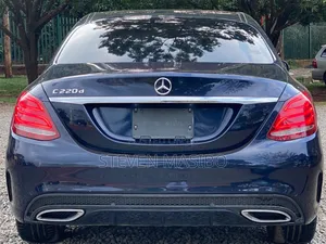Mercedes-Benz C220 2018 Blue