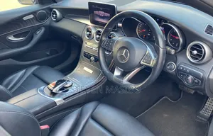 Mercedes-Benz C220 2018 Blue