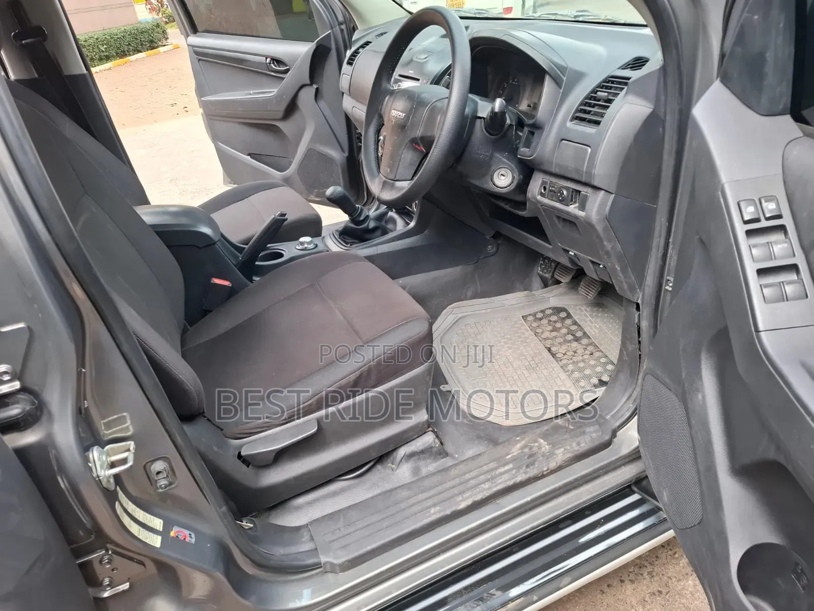 Isuzu D-MAX 2022 Gray