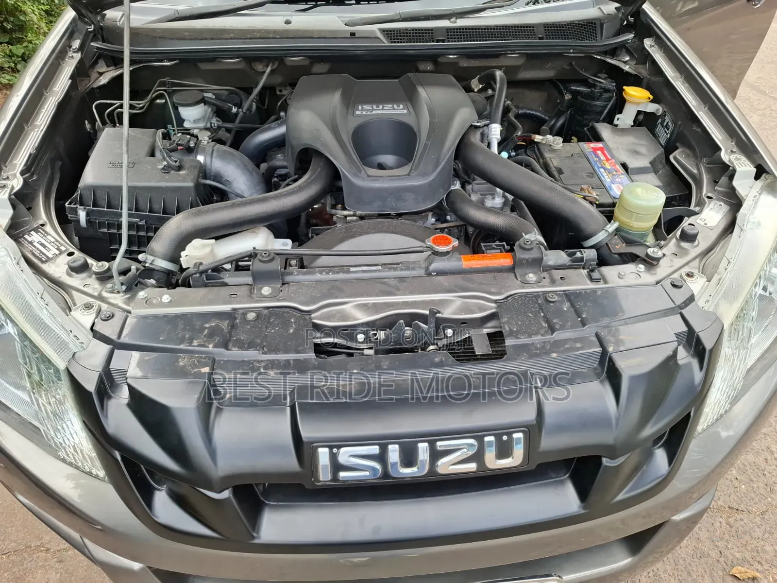 Isuzu D-MAX 2022 Gray