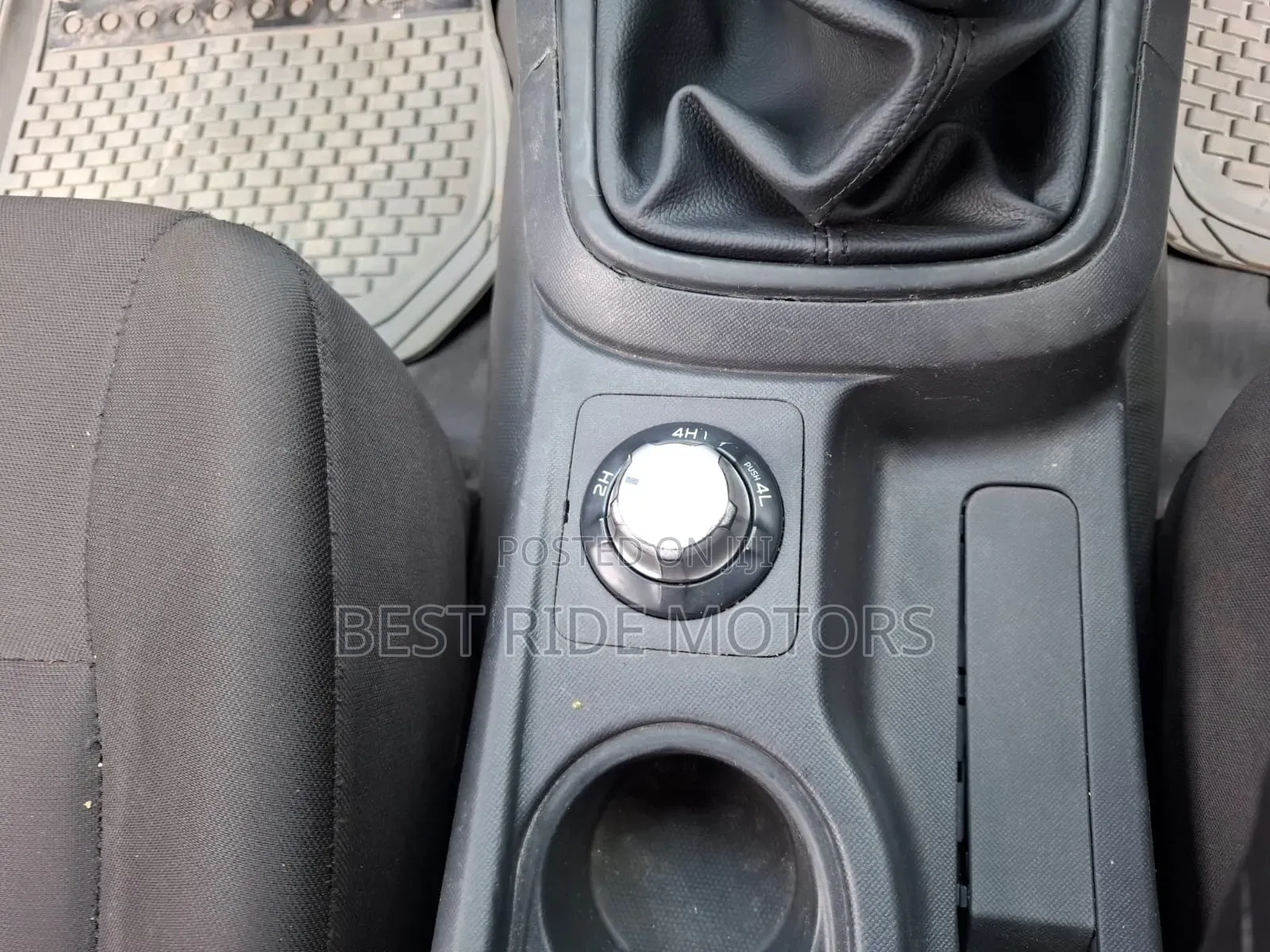 Isuzu D-MAX 2022 Gray