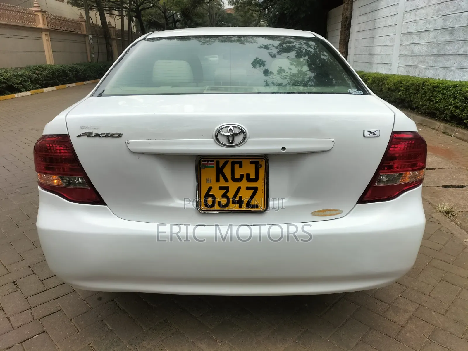 Toyota Axio 2009 White