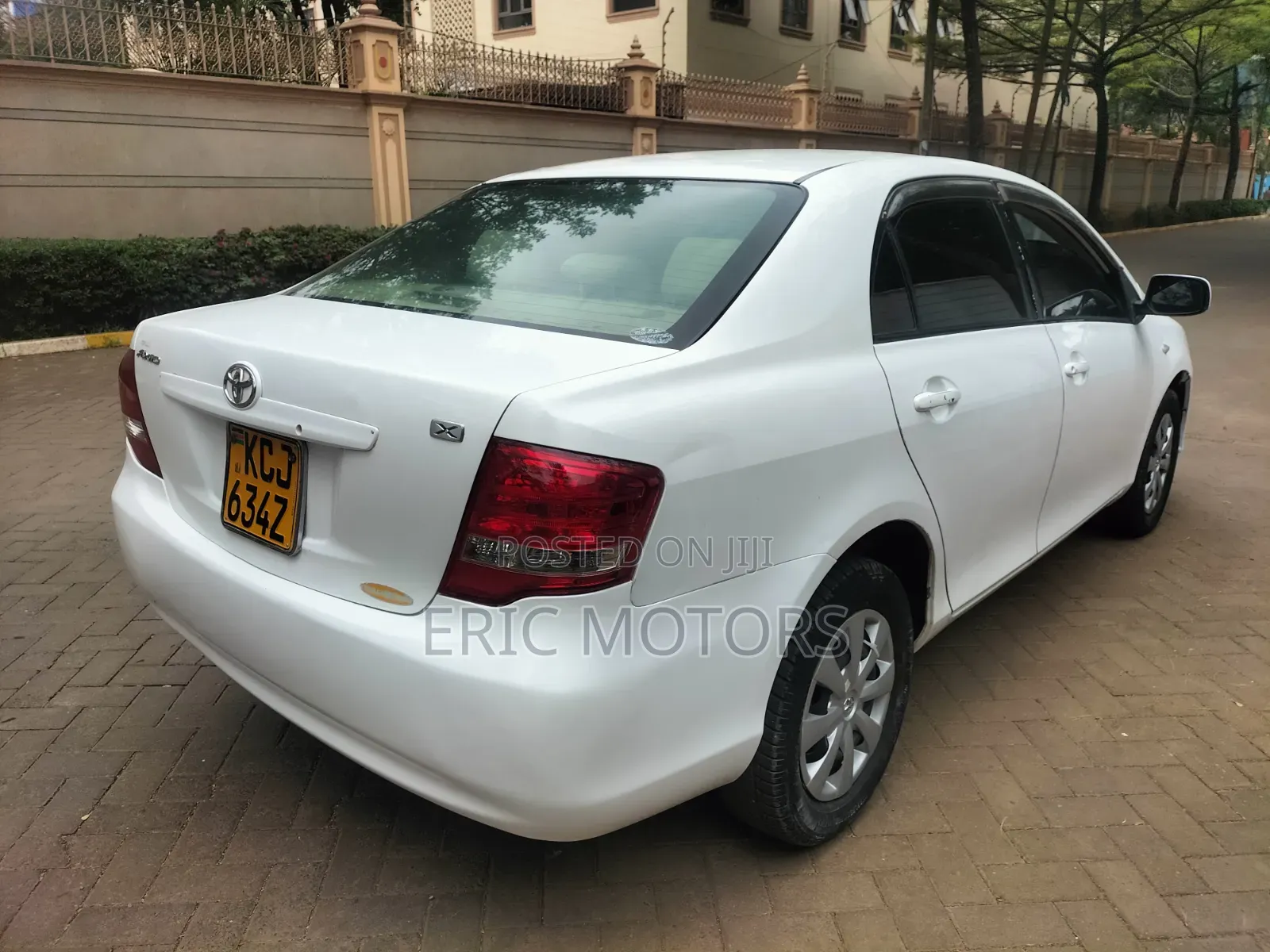 Toyota Axio 2009 White