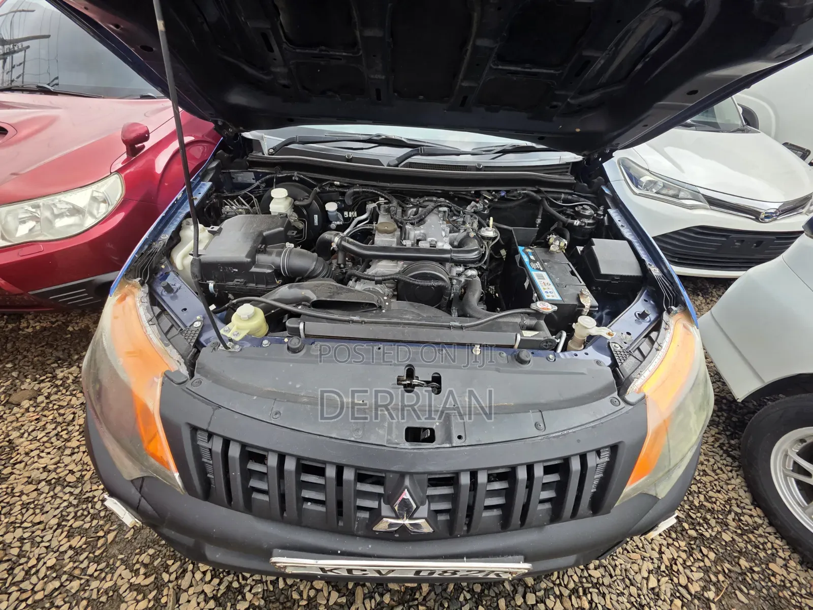 Mitsubishi L200 2015 Blue