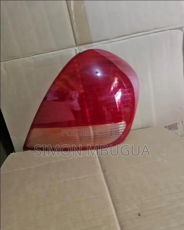 Nissan Sylphy N16 Rear Taillight Lens