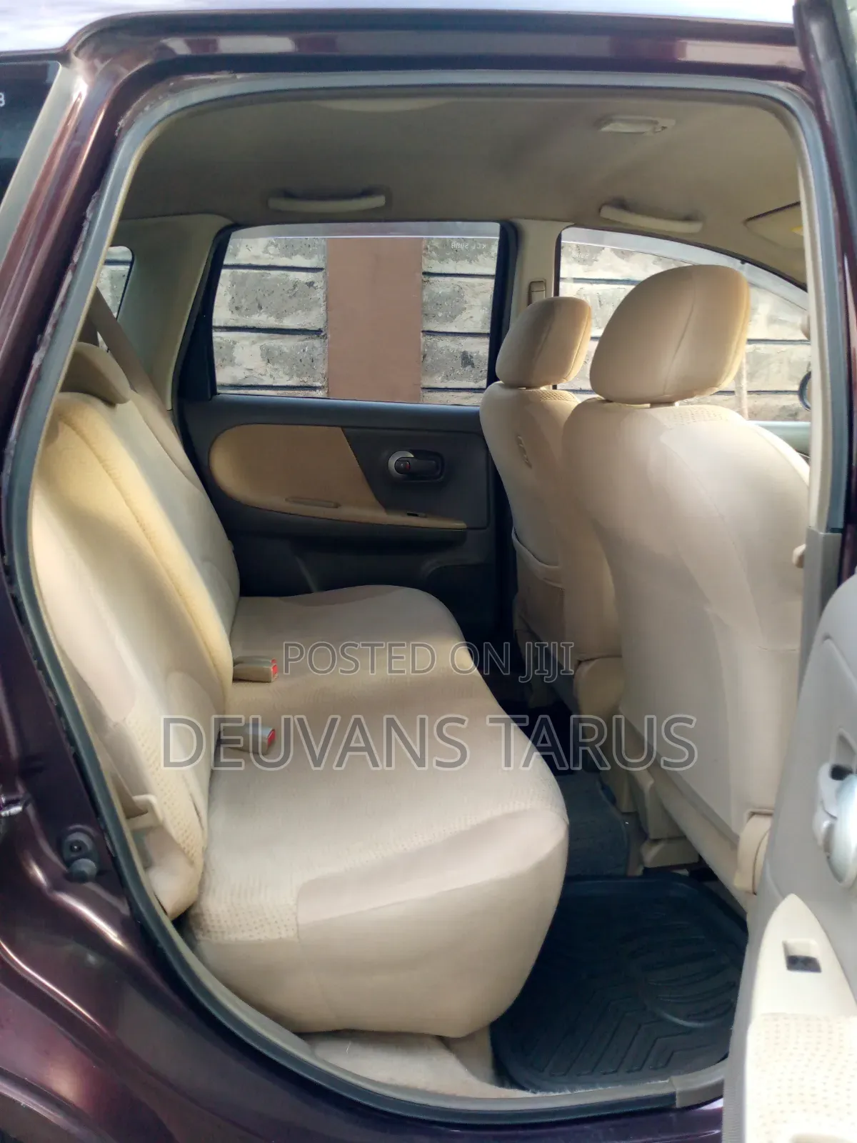 Nissan Note 2010 Maroon