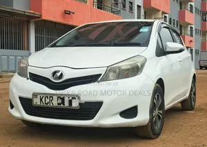 Toyota Vitz 2012 White