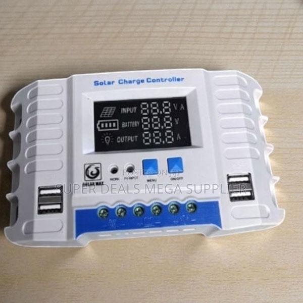 Intelligent LCD Display 12v/24v 20a PWM Solar Charge Controller