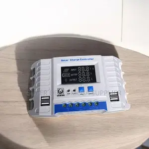 LCD Display Large Screen 12v/24v 20a PWM Solar Controller