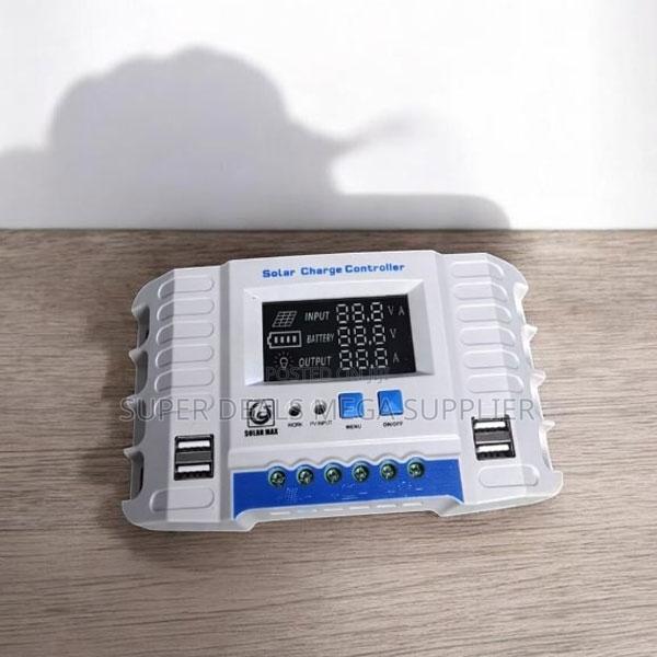 LCD Display Large Screen 12v/24v 20a PWM Solar Controller - thumbnail 2