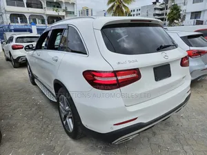 Mercedes-Benz GLC-Class 2018 White
