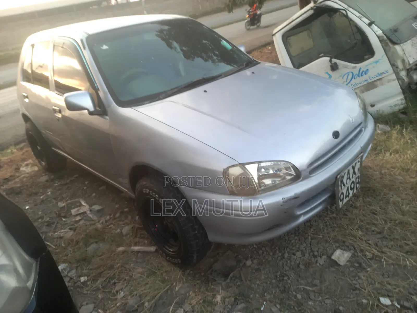 Toyota Starlet 1998 Silver