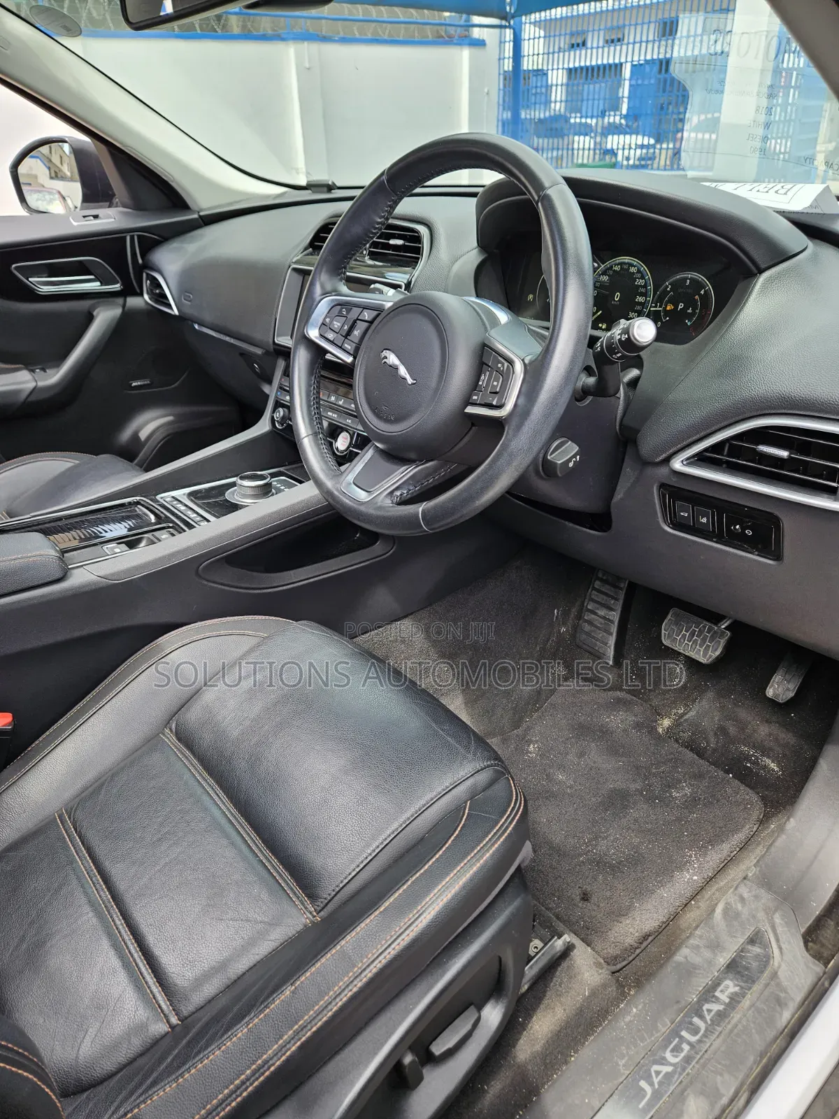 Jaguar F-Pace 2018 White