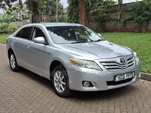 Toyota Camry 2009 Silver
