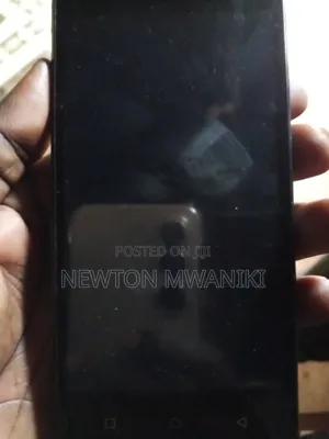 Neon Kicka 4 32 GB Black