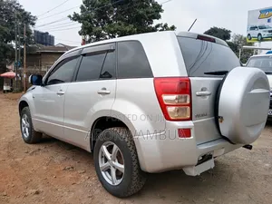 Suzuki Escudo 2006 Silver