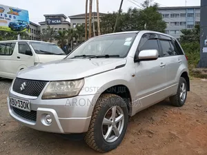 Suzuki Escudo 2006 Silver