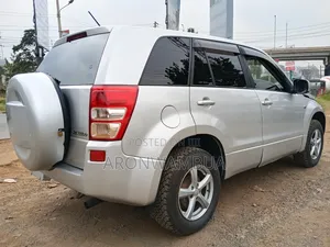 Suzuki Escudo 2006 Silver