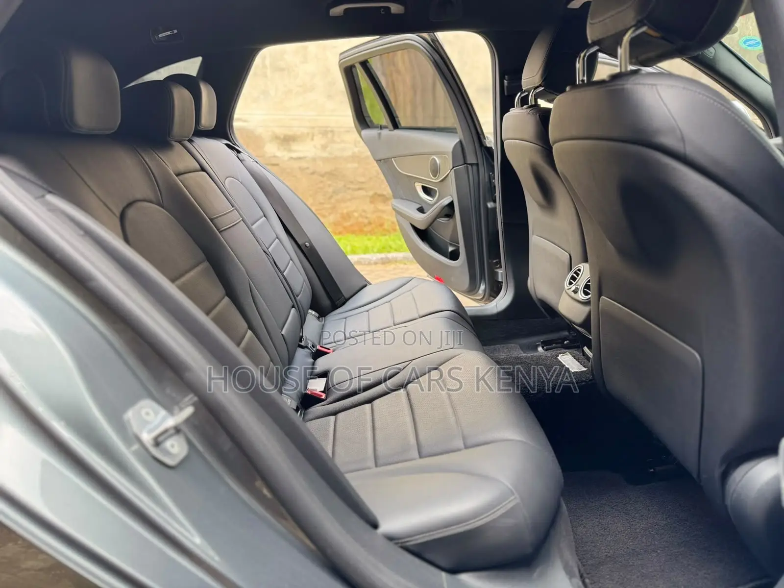 Mercedes-Benz C180 2019 Gray