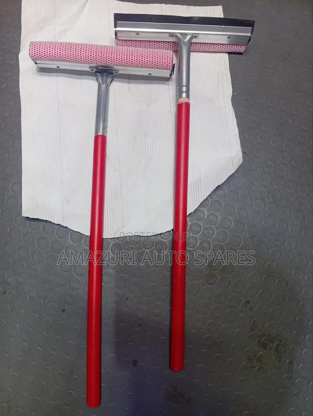 Windscreen Cleaners - thumbnail 2