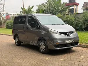 Nissan NV200 2012