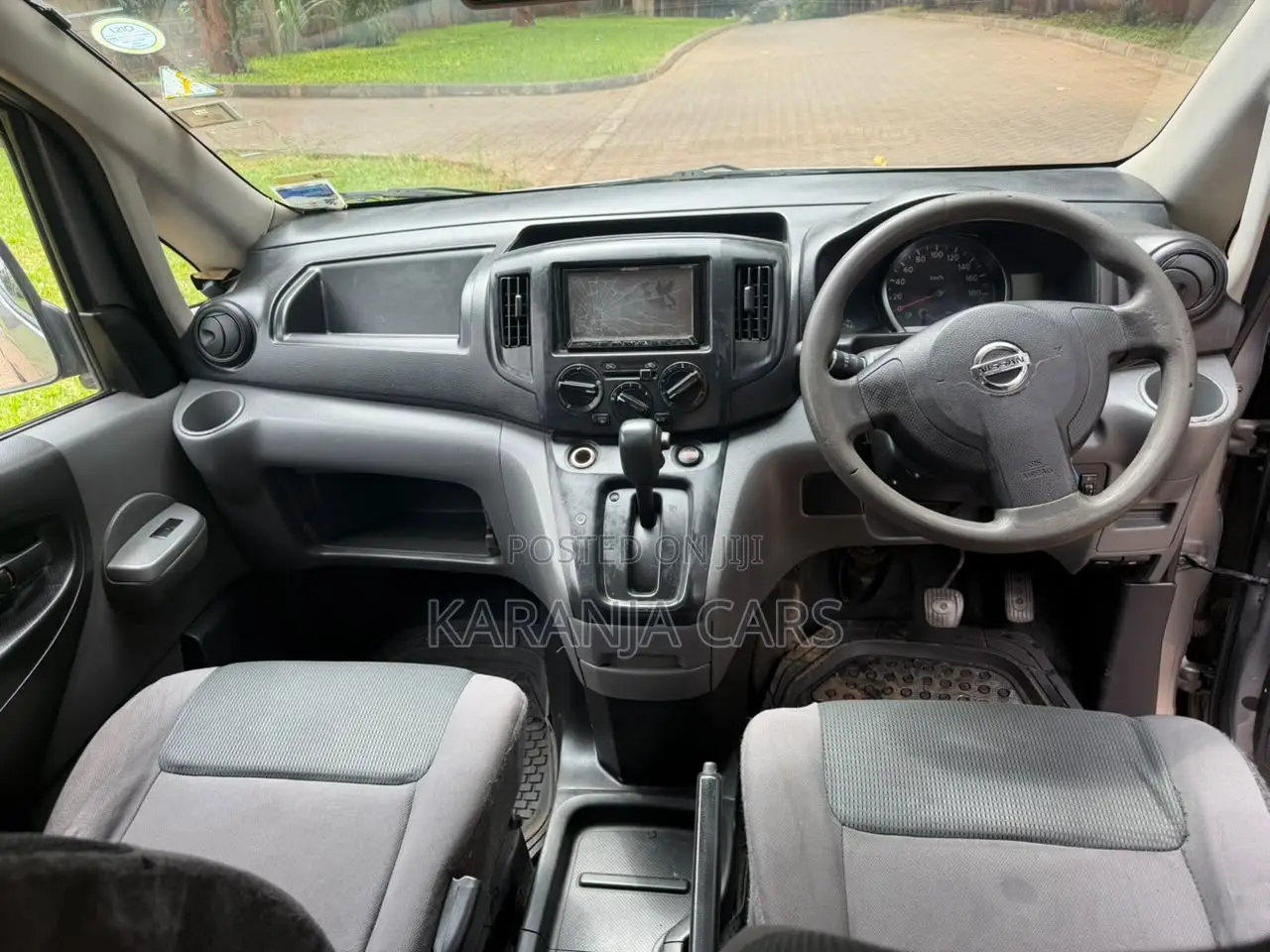 Nissan NV200 2012